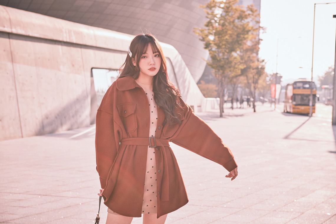 倉木ノエルが撮影した「ポートレート広告」の写真