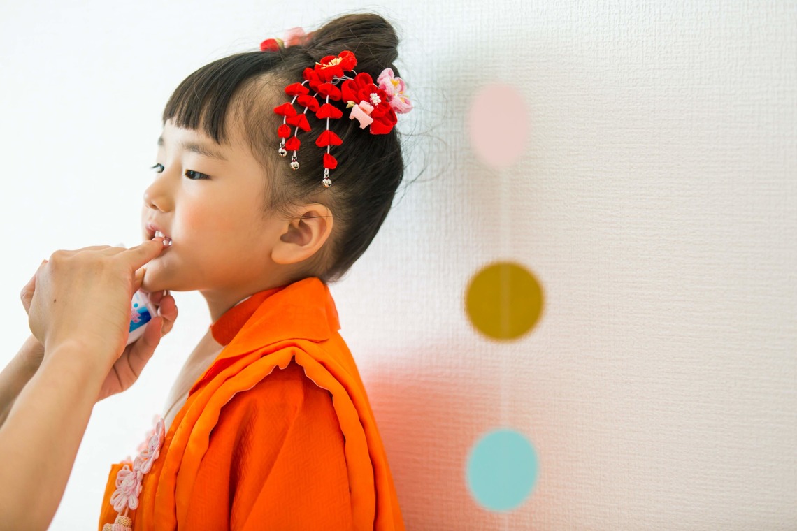 Nobuhiro Toyaが出張撮影した家族写真(キッズ,ベビーフォト)などが写った「七五三フォト@エミリィ代官山スタジオ」の家族写真