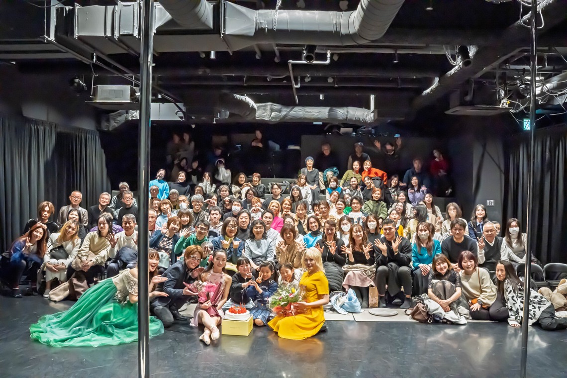 AVSが撮影した写真のアルバム「イベント」