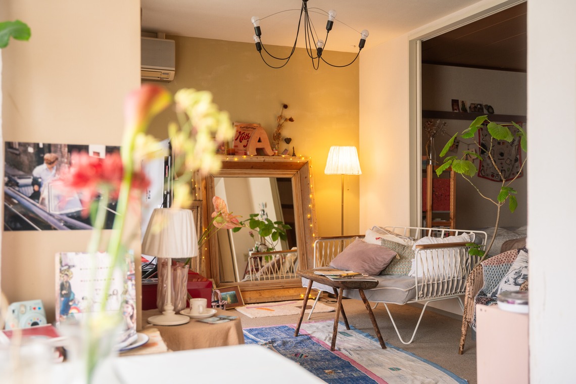 磯谷亮太が撮影した写真のアルバム「部屋・建築・風景写真」