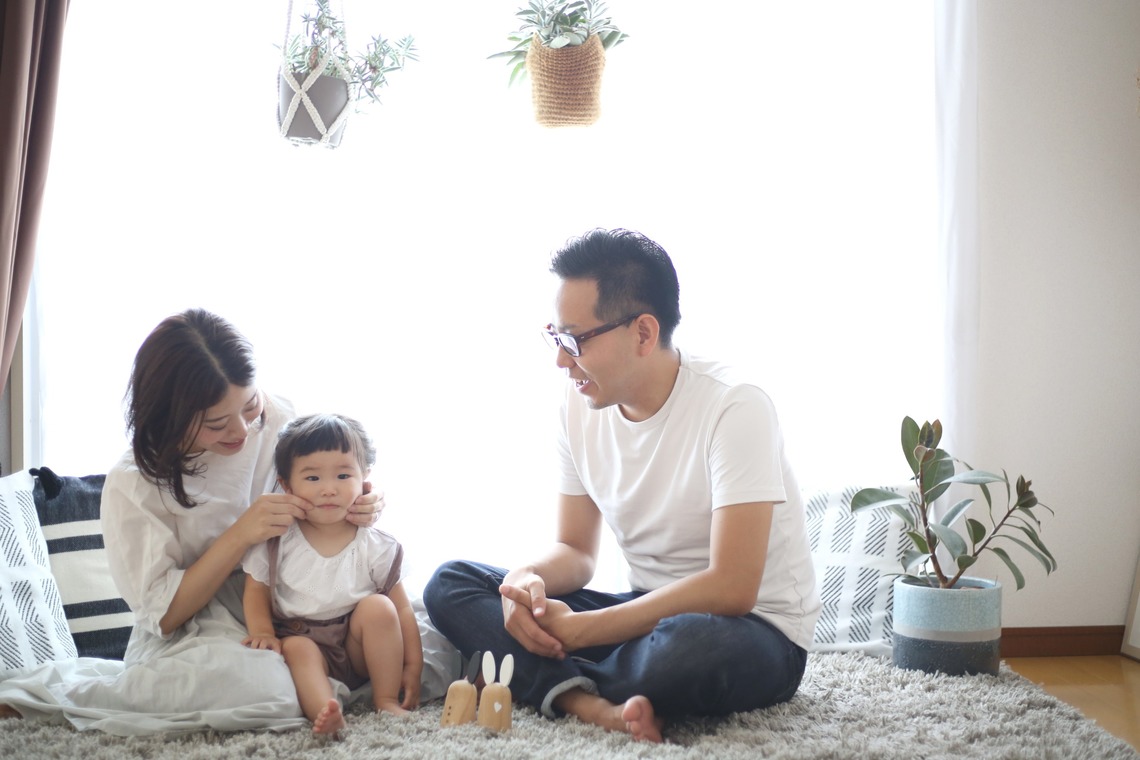 出張撮影HUG TIMEが撮影した「家族写真〜ご自宅にて〜」の写真