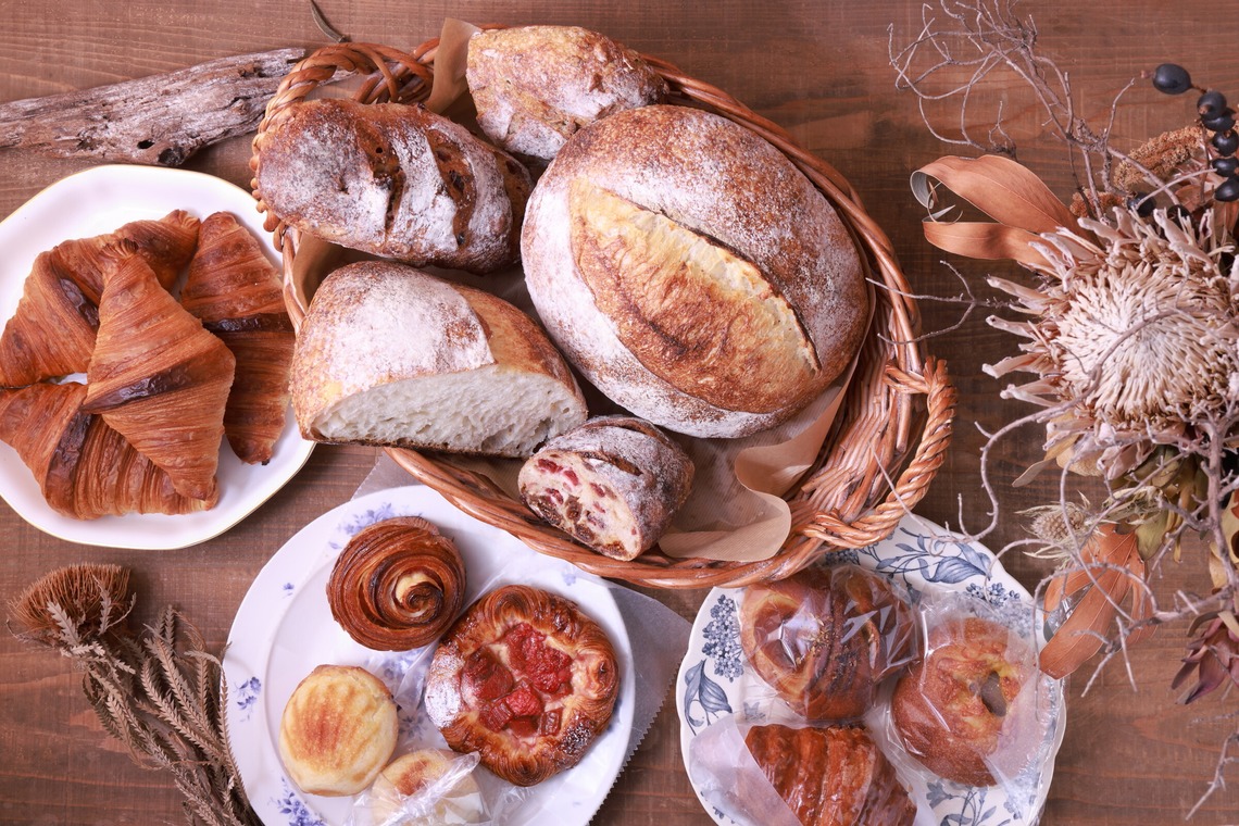 森安　照が撮影した写真のアルバム「ベーカリー・メニュー」