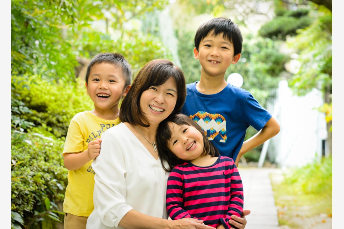 名畑文巨写真事務所が出張撮影した家族写真(キッズ,ベビーフォト)などが写った「S様ご家族撮影」の家族写真