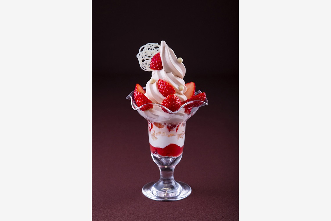 本郷直人が撮影した写真のアルバム「スイーツ」