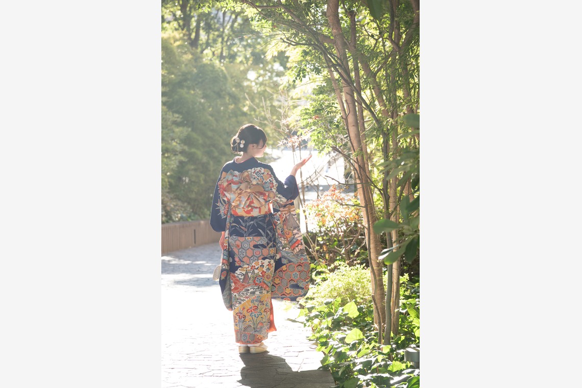 滝絵理香が撮影した写真のアルバム「成人」