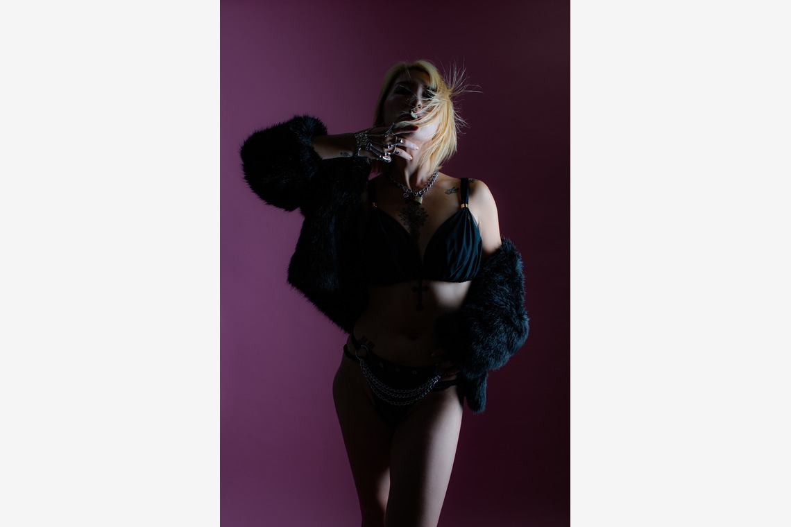 スタジオファンタスが撮影した写真のアルバム「プロフィール撮影」