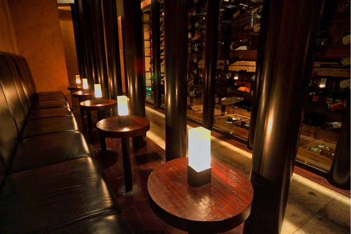 岩松修が撮影した写真のアルバム「店舗」