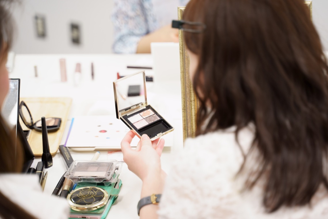 あさぎフォト　喜多紀子が撮影した「理想のパートナーを引きよせるメイク講座」の写真