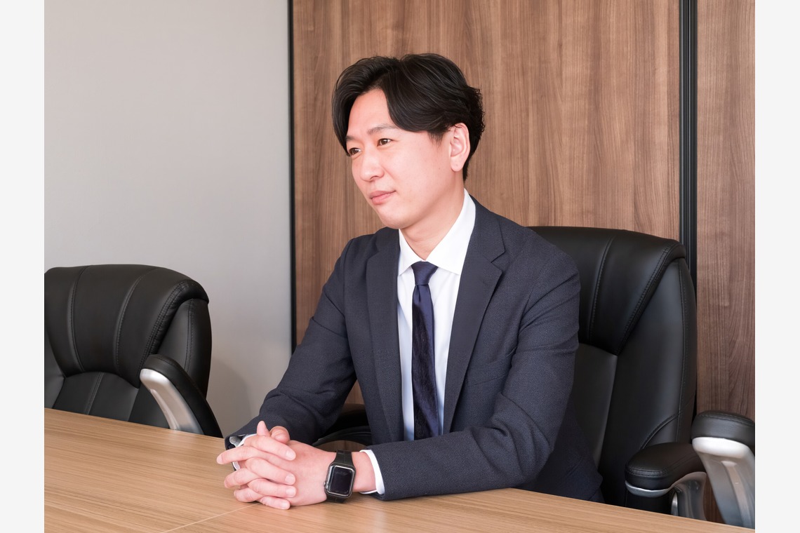 吉岡謙志が撮影した「インタビュー写真」の写真