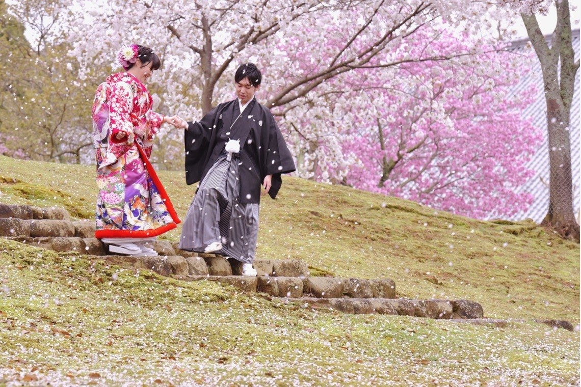 キキフォトワークスが撮影した「桜の季節の和装前撮り」の写真