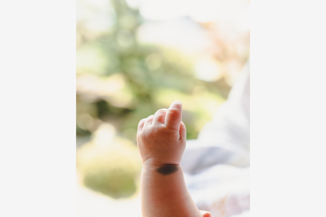 山口亮が撮影した写真のアルバム「ナチュラルニューボーン」