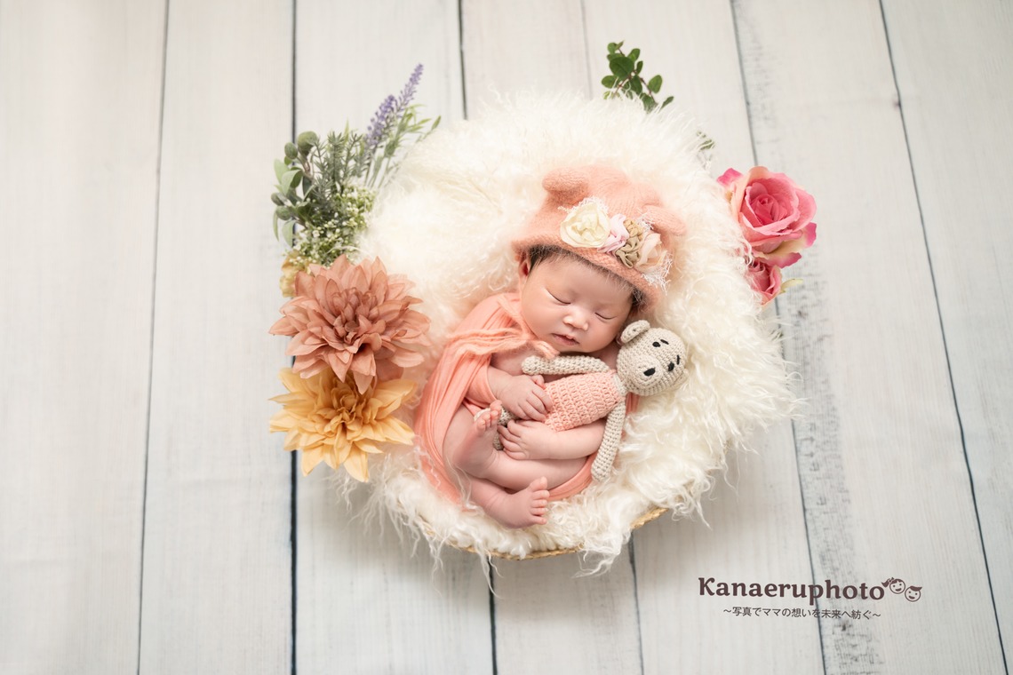 Kanaeruが出張撮影した家族写真(キッズ,ベビーフォト)などが写った「赤ちゃん誕生の感動を写真に込めて」の家族写真