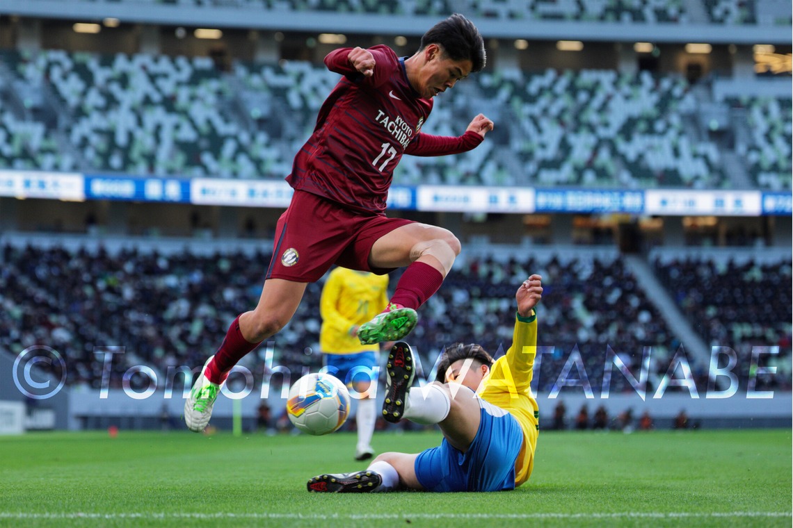 Tomohisa Watanabeが撮影した写真のアルバム「スポーツ　高校サッカー　TEIKYO Canaria Eleven」