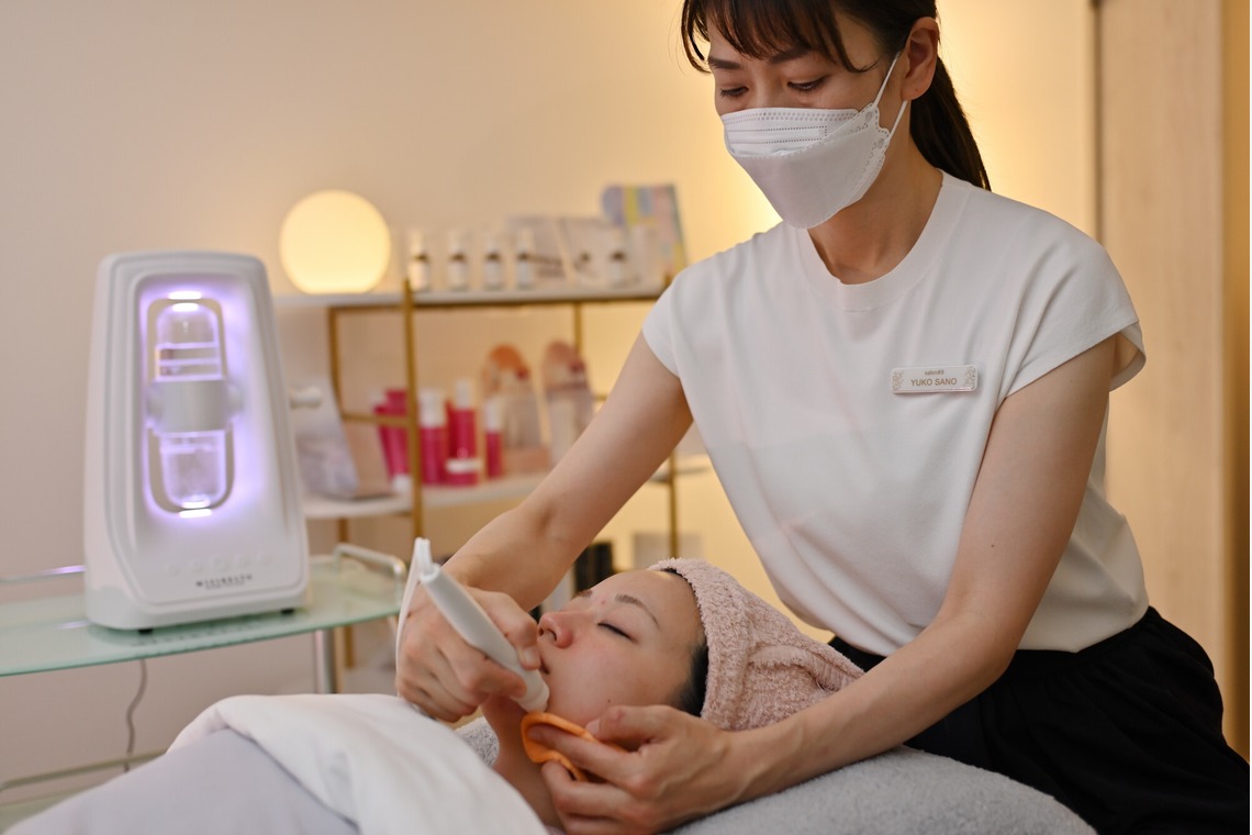 マイクロコズム合同会社が撮影した「店舗内装、外装」の写真