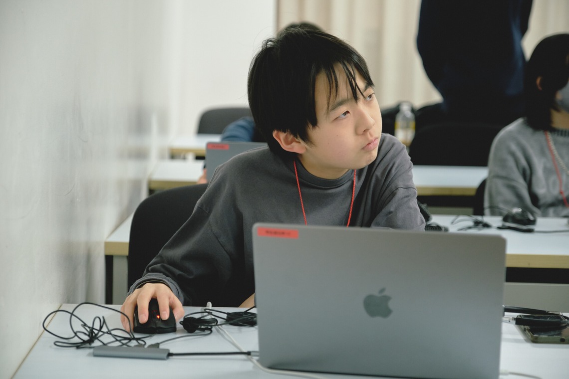 Tatsuyaが撮影した写真のアルバム「バンタンデザイン研究所 SPRING FESTIVAL」