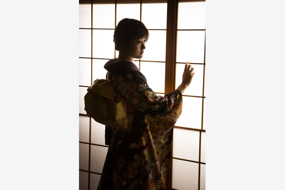 スマイルハンターが出張撮影した家族写真(キッズ,ベビーフォト)などが写った「成人式フォト」の家族写真