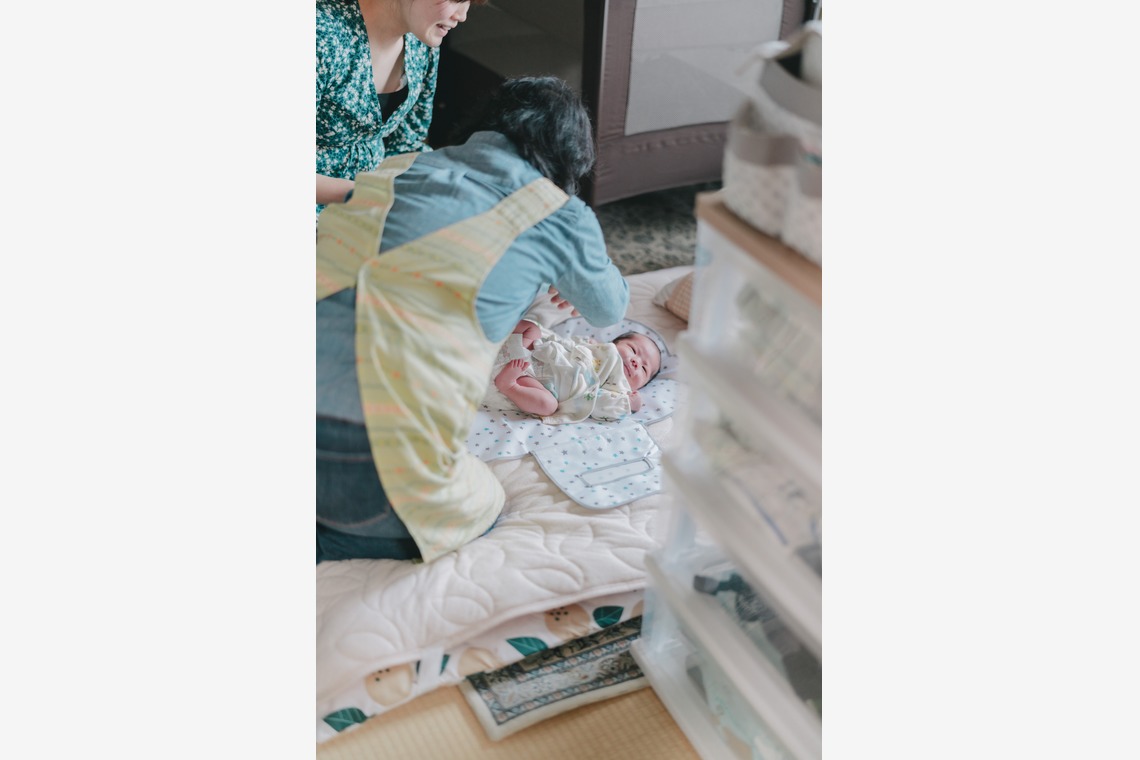 Photo Design CRIEが出張撮影した家族写真(キッズ,ベビーフォト)などが写った「マタニティ・ニューボーン」の家族写真