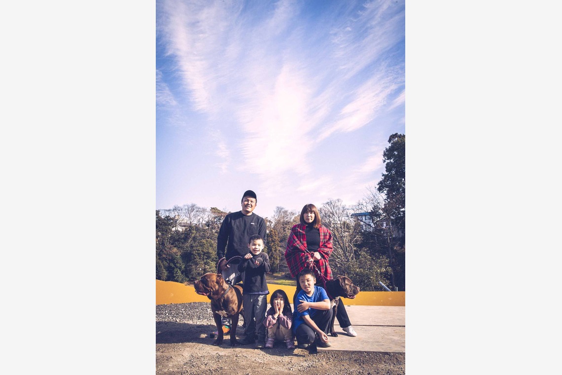 Sunstore 三條康貴が撮影した写真のアルバム「ファミリー」