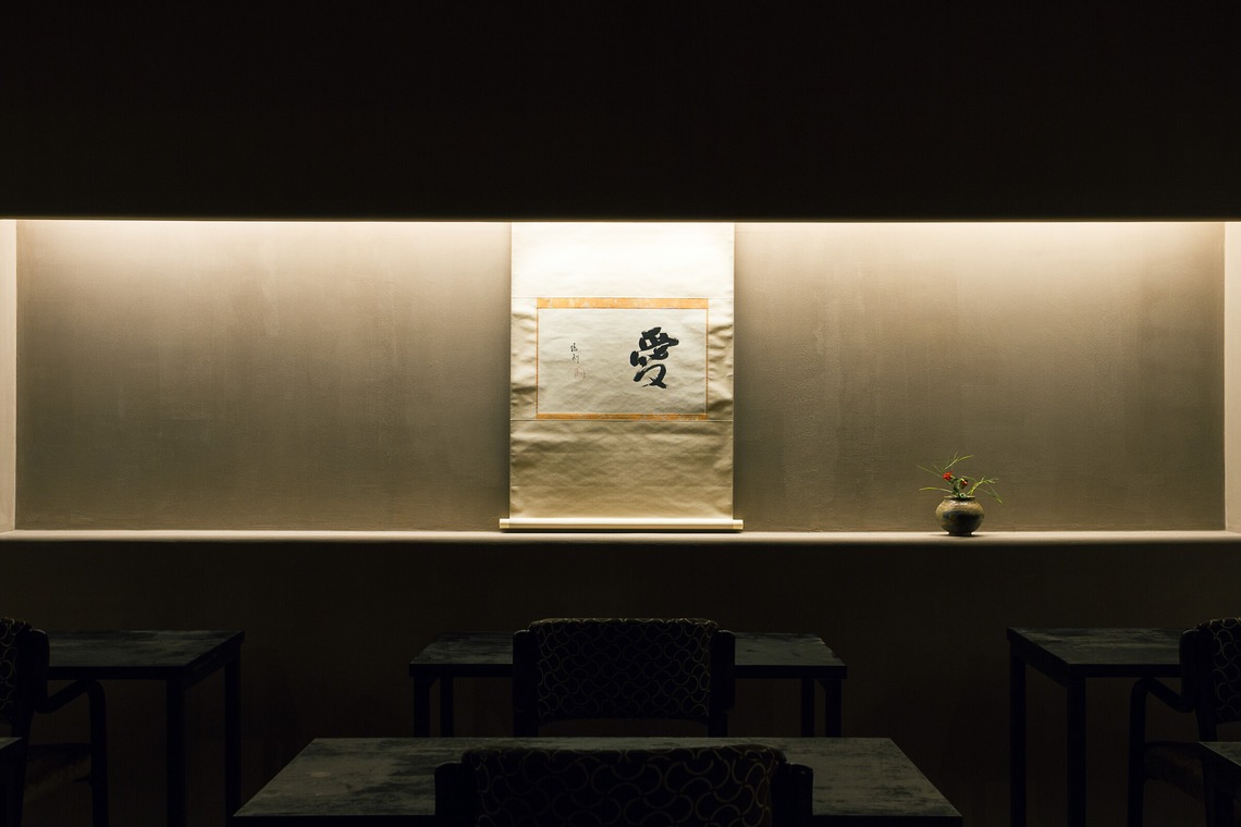 新井晃平が撮影した写真のアルバム「ポートフォリオ」