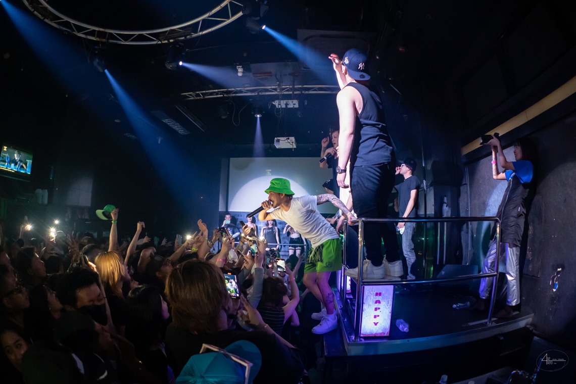 塩川善之（40213.film）が撮影した「フェス・クラブ・ライブハウス・アーティストライブ・パーティースナップ撮影」の写真