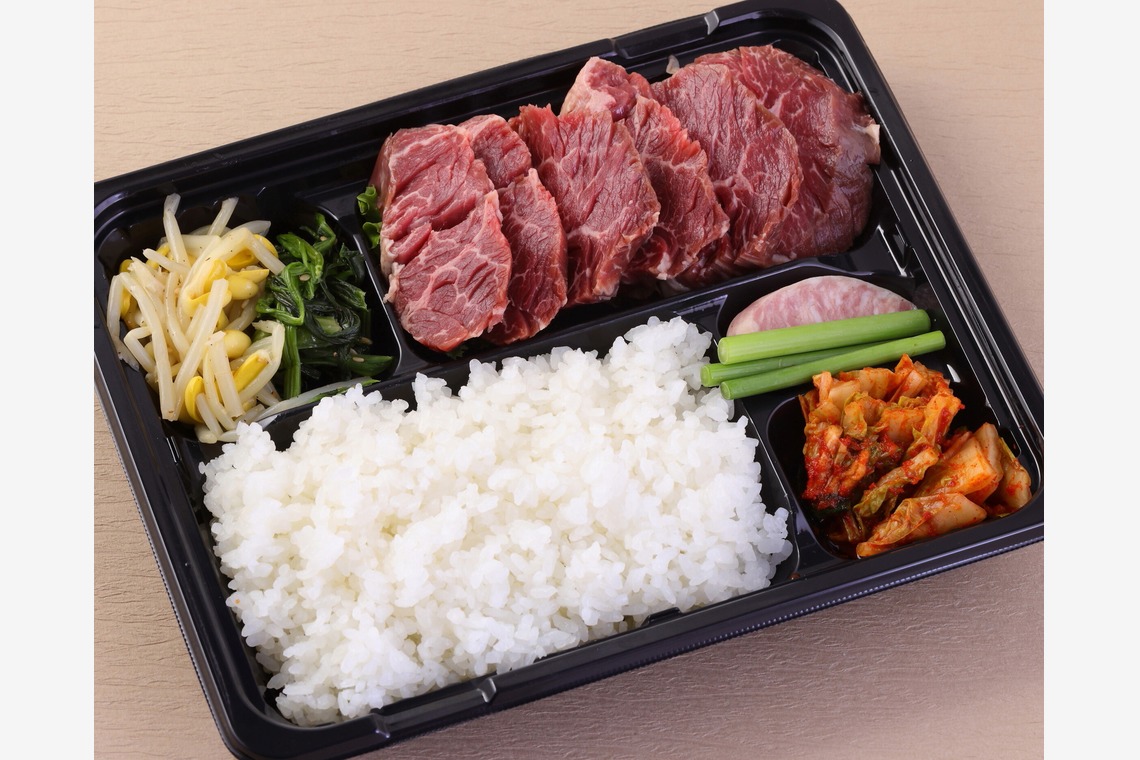 森安　照が撮影した「焼き肉弁当・肉料理」の写真