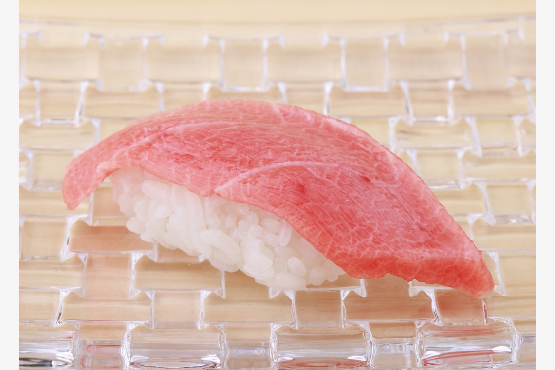 森安　照が撮影した写真のアルバム「お寿司」