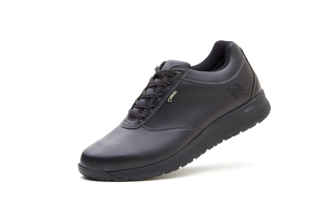 ディス・ワンが撮影した写真のアルバム「プロダクツ」