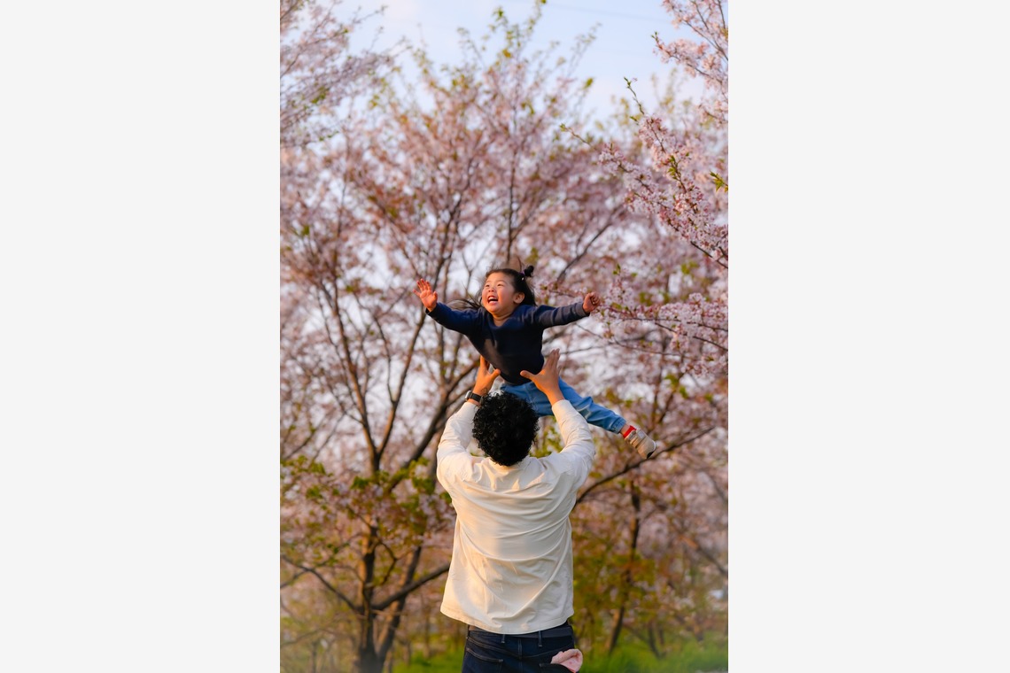 秋山諒輔が撮影した写真のアルバム「お子様のロケーション撮影」