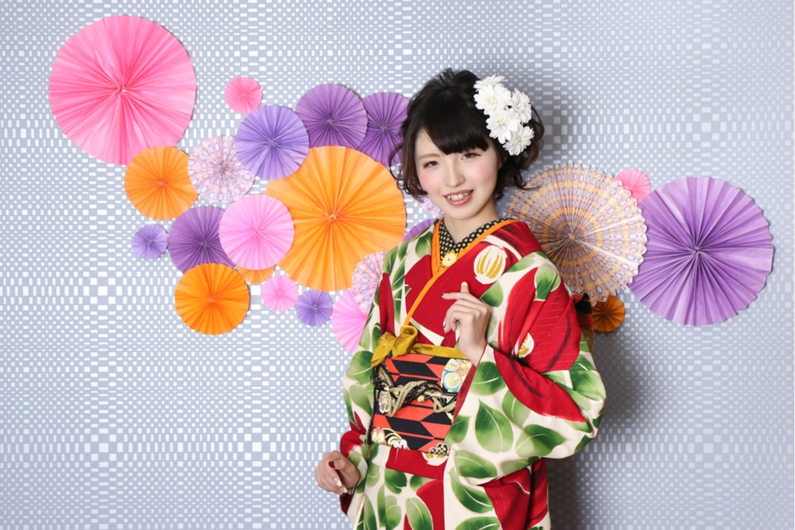 スマイルハンターが出張撮影した家族写真(キッズ,ベビーフォト)などが写った「成人式フォト」の家族写真