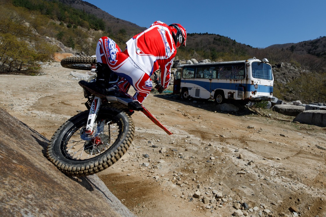 板橋薫平が撮影した写真のアルバム「山崎選手プロモーション撮影」