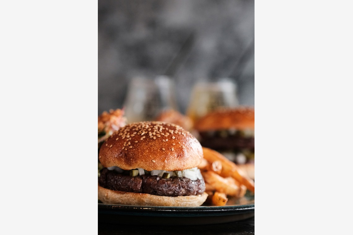 土門巧が撮影した「THE BLISS BURGER」の写真