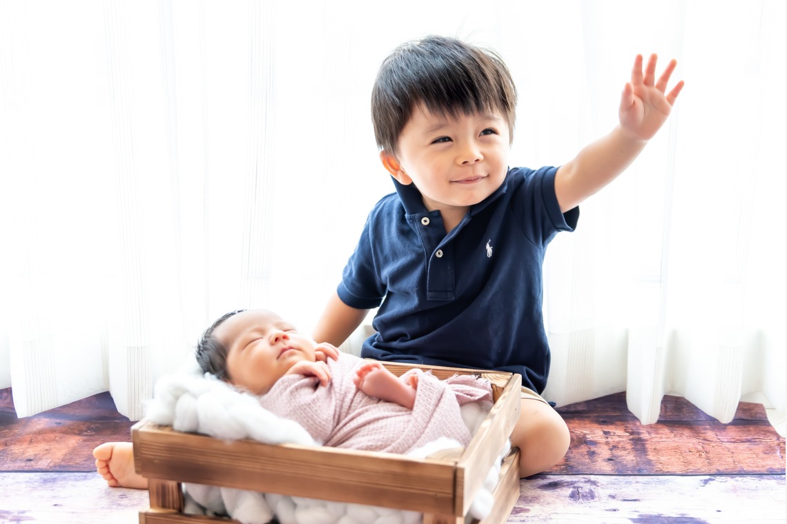 サキヤマ リエが撮影した「ピンク系・うさぎのぬいぐるみ・女の子のニューボーンフォト 」の写真