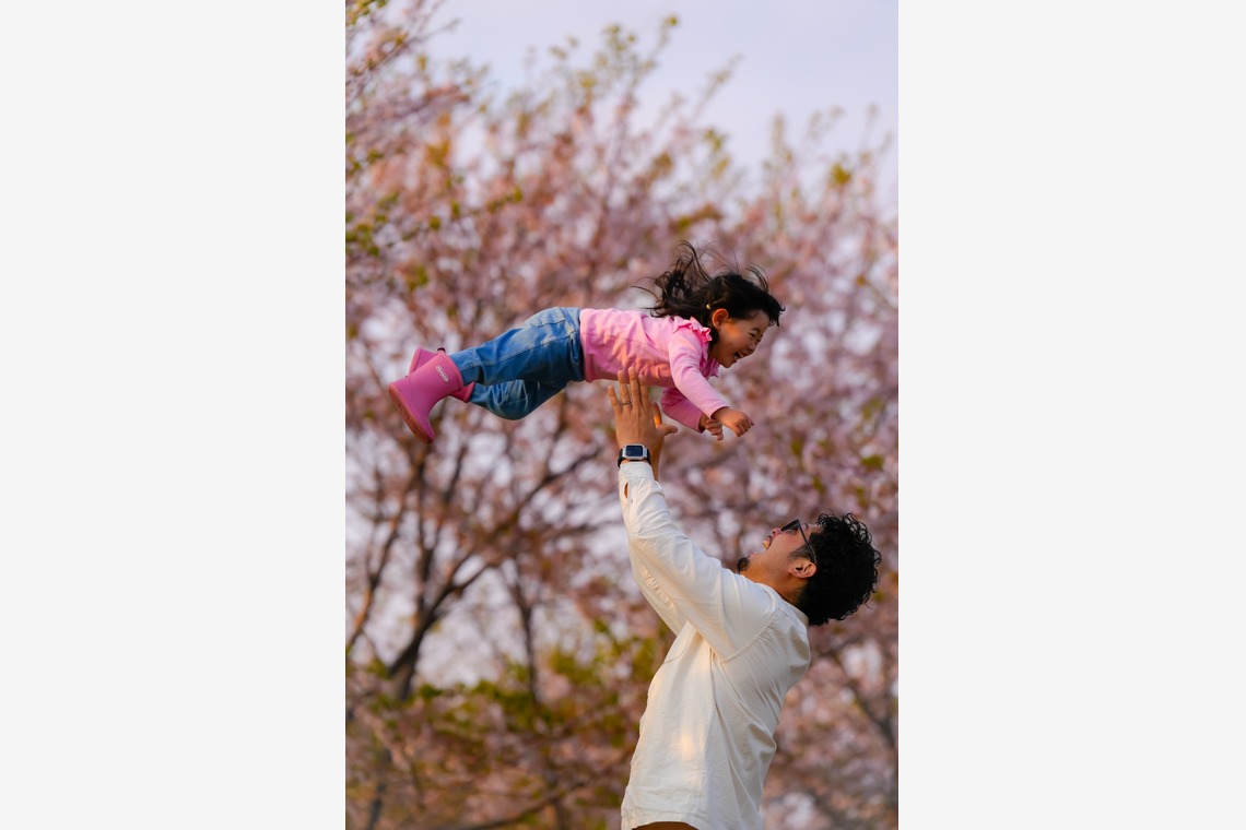 秋山諒輔が撮影した写真のアルバム「お子様のロケーション撮影」