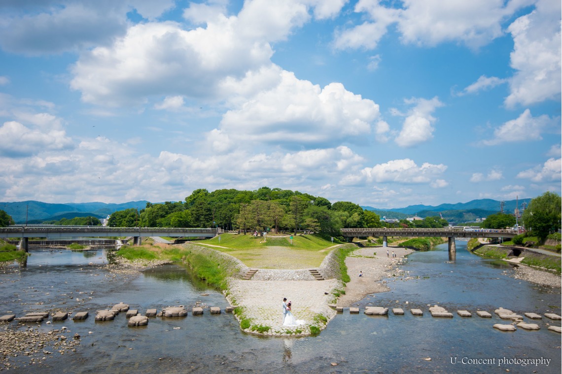 U-CONCENT (香川裕貴)が撮影した「ドレスロケーション前撮り宝ヶ池・賀茂社賀茂川」の写真