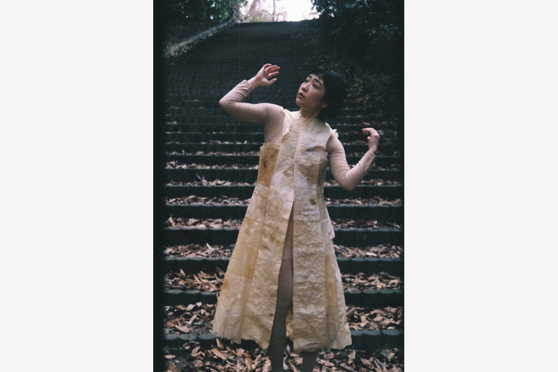 村崎玲巨が撮影した「食べる服　堺」の写真