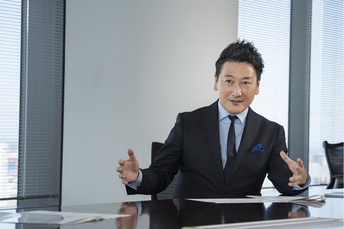 合同会社ワンダースリーが撮影した「インタビュー・ポートレート集」の写真
