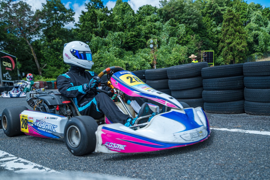 杏度りゅうが撮影した写真のアルバム「カートレース撮影」