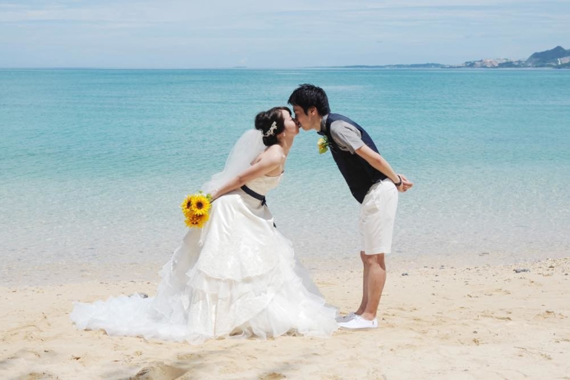 Photo of Beach Photo wedding taken by Avenir
