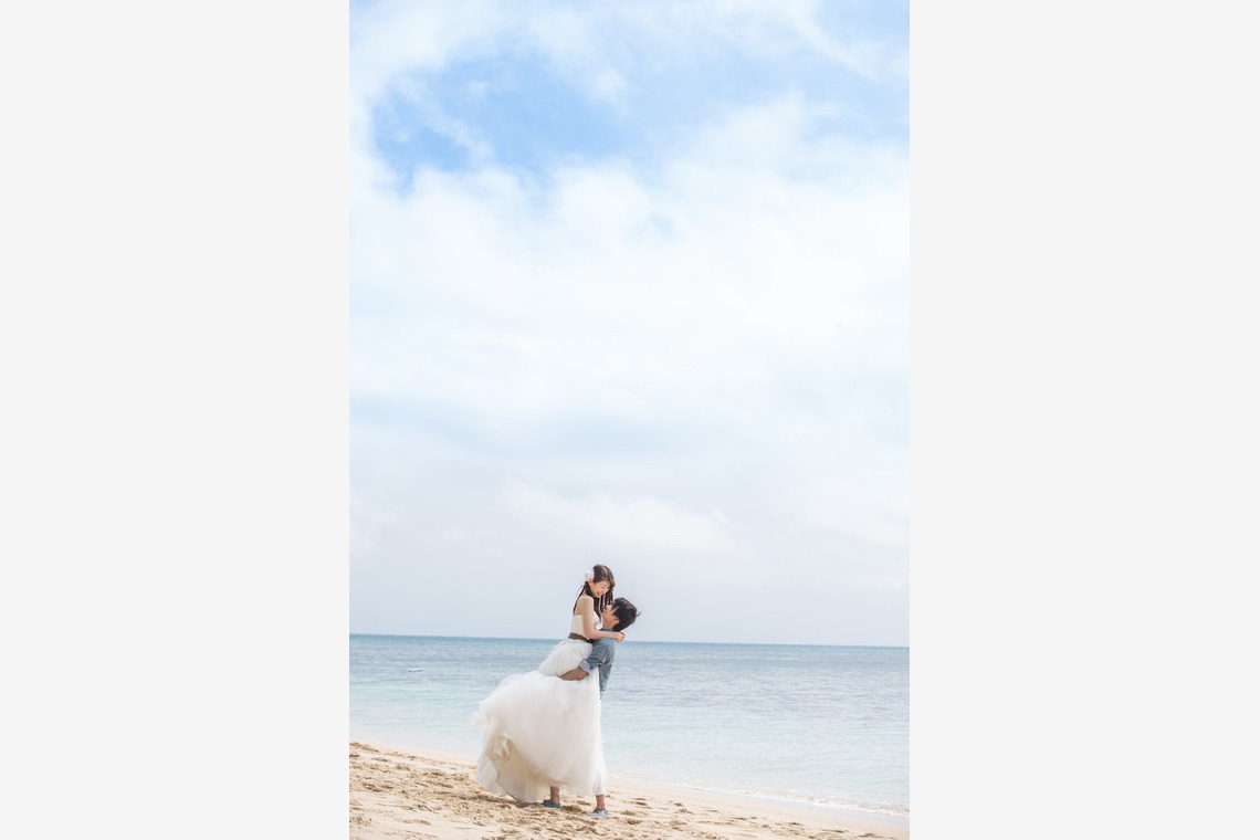 Album of the Location Photo Shoot taken by スマイルケアンズ - Beach wedding photos on Green Island in Cairns
