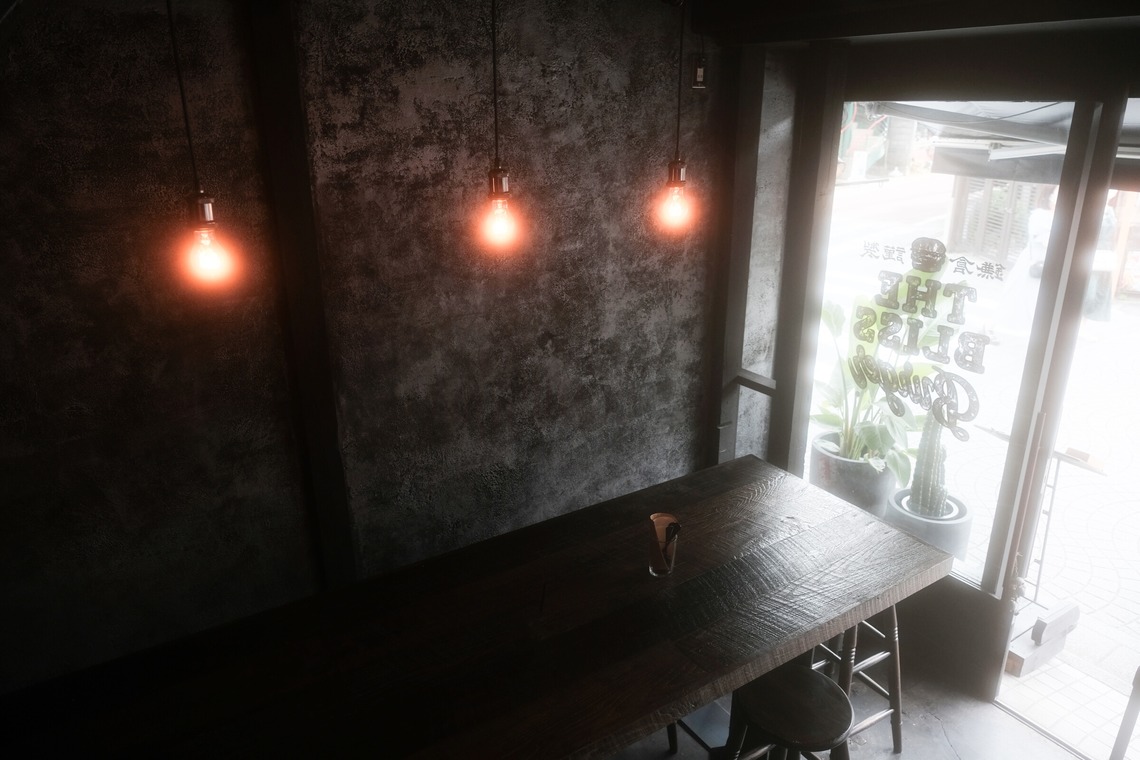 土門巧が撮影した写真のアルバム「THE BLISS BURGER」