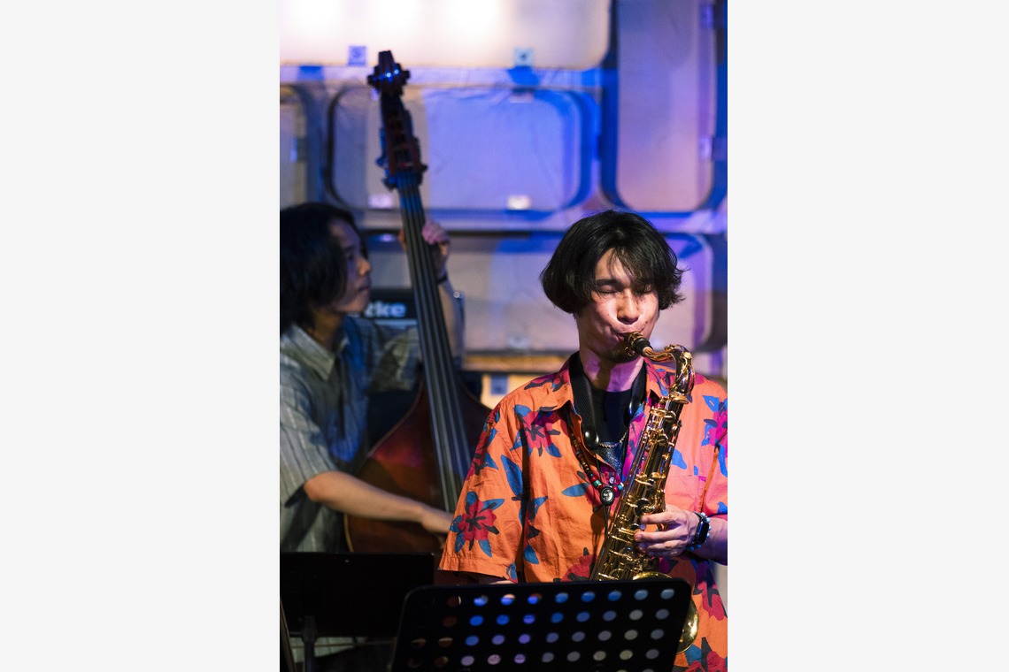 矢崎麦が撮影した写真のアルバム「ジャズライブ撮影」