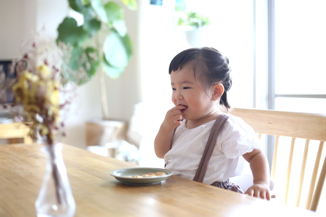 出張撮影HUG TIMEが撮影した写真のアルバム「家族写真〜ご自宅にて〜」