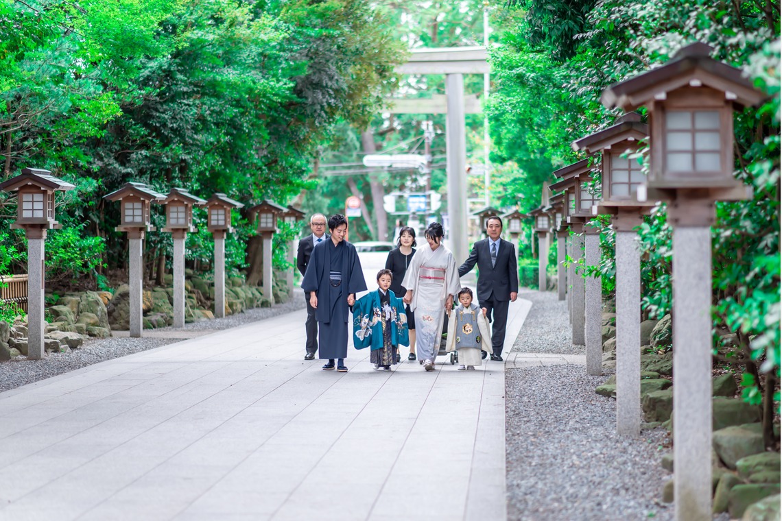 サキヤマ リエが撮影した写真のアルバム「5歳男の子・笑顔いっぱい七五三＠寒川神社」