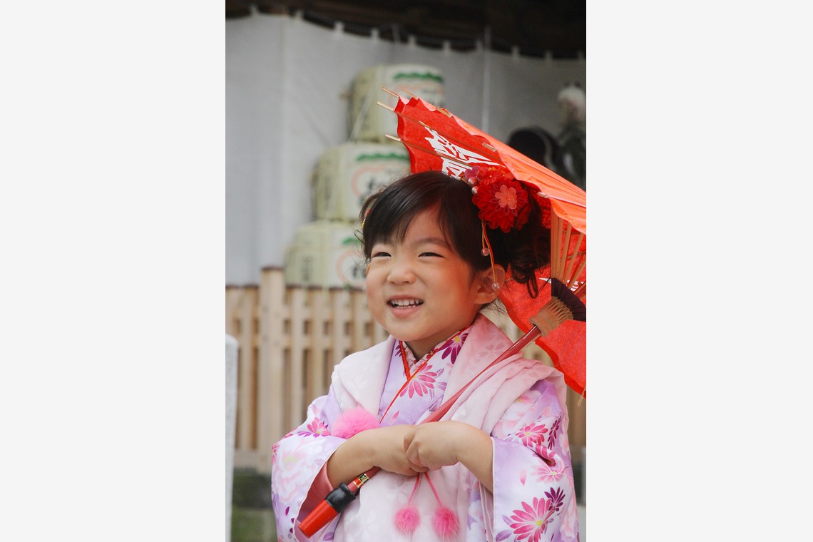 渡邉博海が出張撮影した家族写真(キッズ,ベビーフォト)などが写った「七五三お祝い　出張撮影」の家族写真