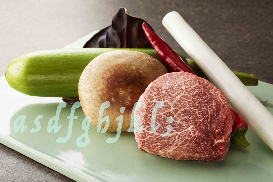 西原毅が撮影した写真のアルバム「高級素材」