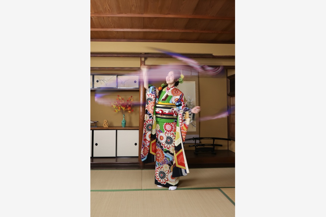 スマイルハンターが出張撮影した家族写真(キッズ,ベビーフォト)などが写った「成人式フォト」の家族写真