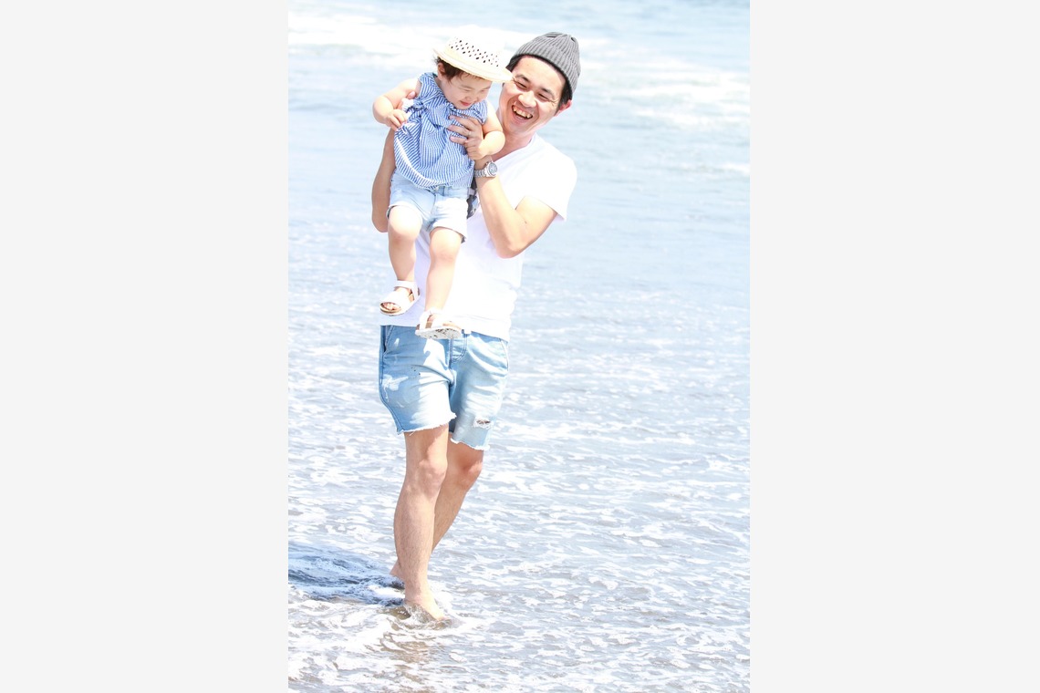 出張撮影HUG TIMEが撮影した「家族写真〜湘南の海にて〜」の写真