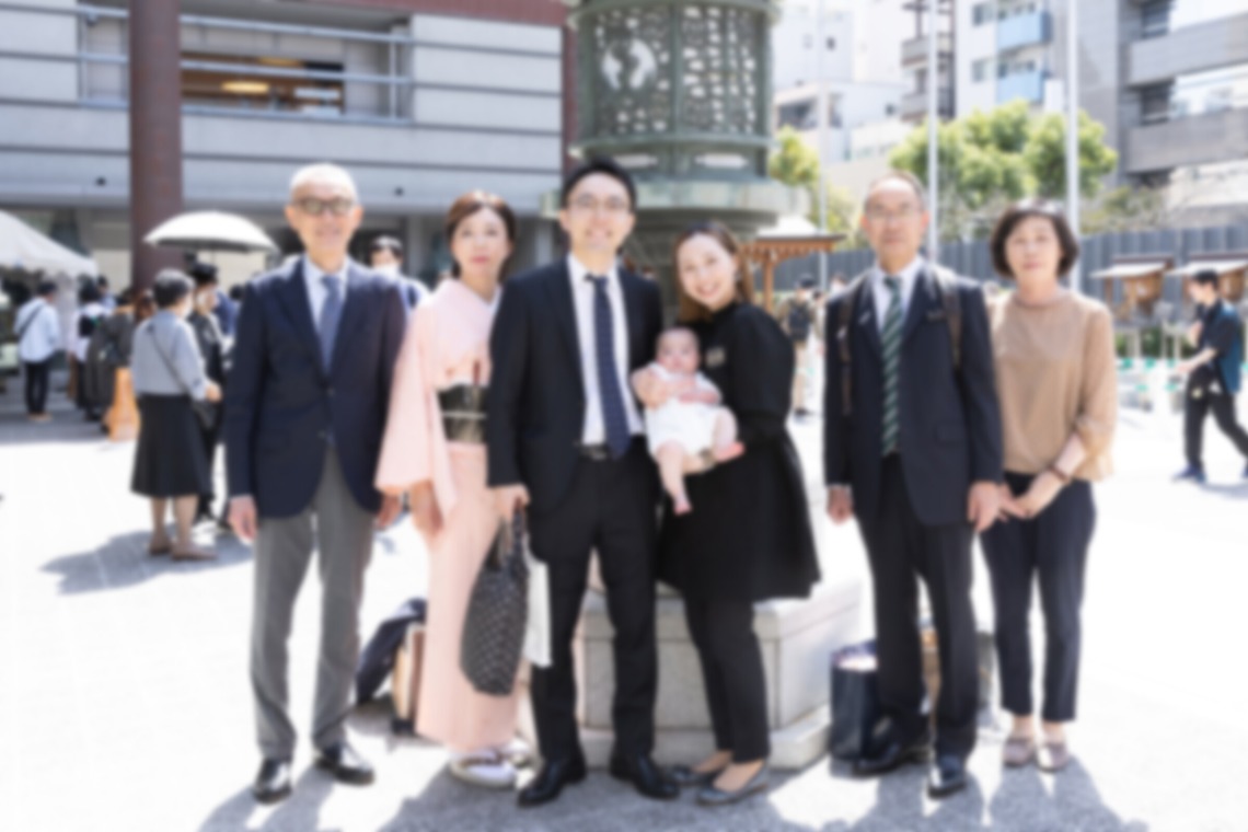 杉安写真事務所が出張撮影した家族写真(キッズ,ベビーフォト)などが写った「ご家族様からご依頼撮影」の家族写真