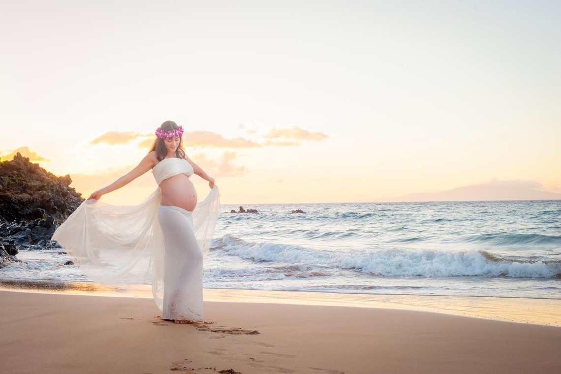 Album of the Wedding, Bridal taken by Willow Photo - Maternity Photos