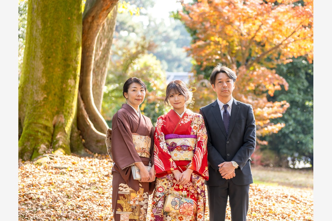 中村雅樹が出張撮影した家族写真(キッズ,ベビーフォト)などが写った「成人式」の家族写真